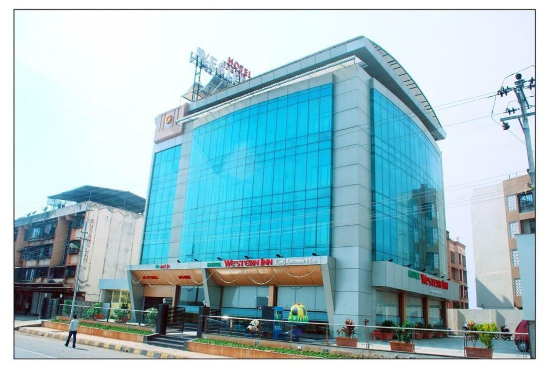 Hotel Western Inn Васаи Экстерьер фото